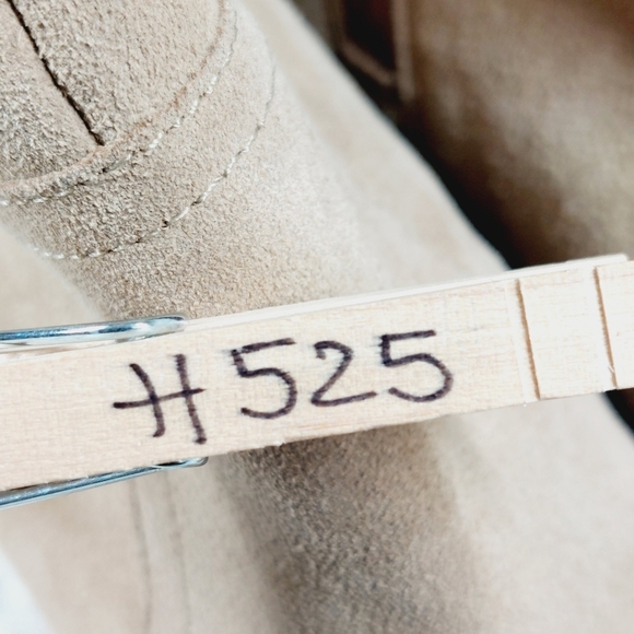 New Blondo Salome Taupe Suede Waterproof Booties H525 - Picture 13 of 13